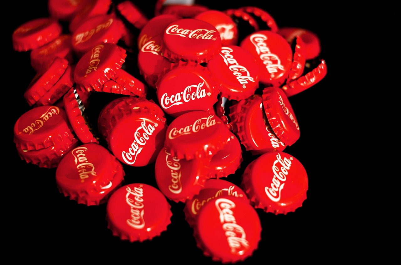 Tamil Nadu traders impose ban on Coca Cola, Pepsi