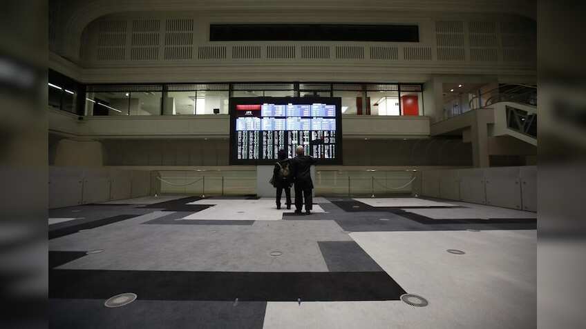 Global stocks drop as markets wary of Fed, geopolitical tensions
