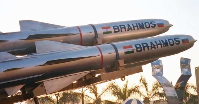 India test-fires Brahmos missile with 450 km range