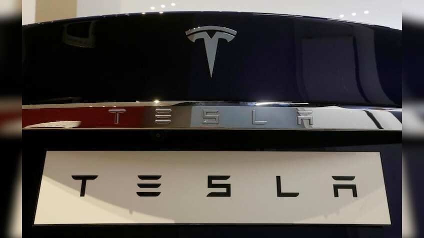 Tesla to raise about $1.15 billion in stock, notes; Musk to buy shares