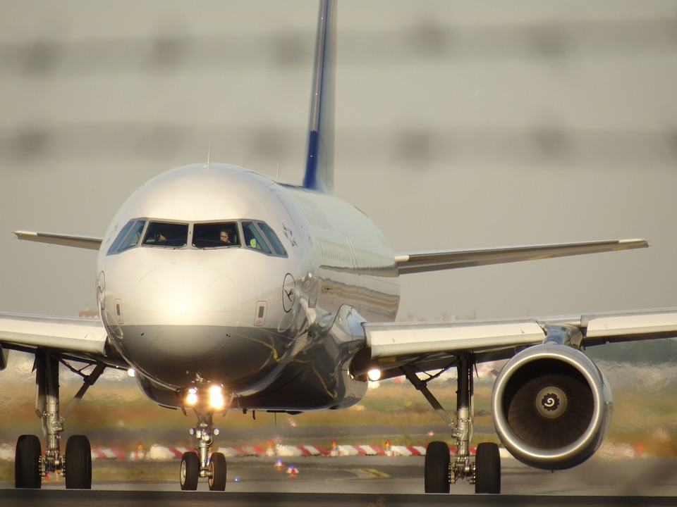 Parliamentary panel asks govt to consider capping airfares