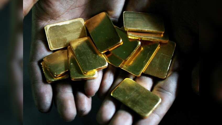 Gold hits 1-month peak as dollar slides on Trump healthcare failure