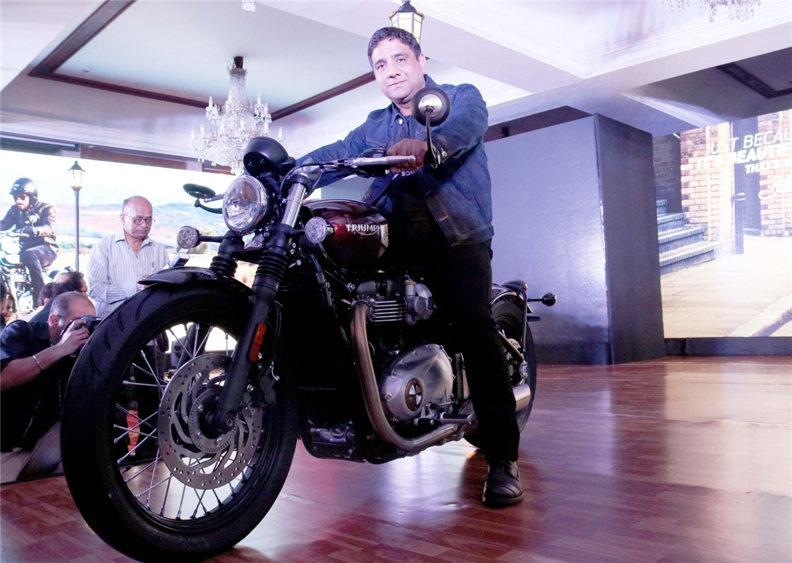 Triumph launches Bonneville Bobber in India at Rs 9.09 lakh