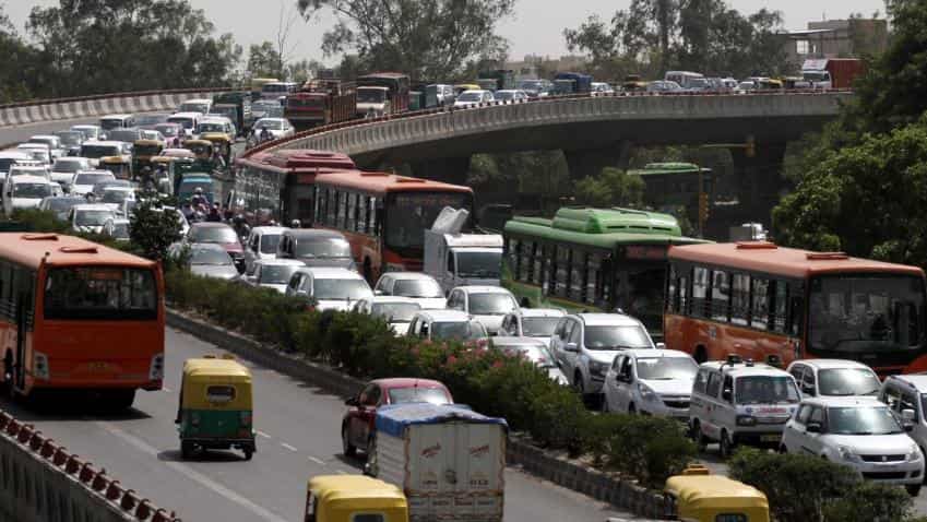 Maharashtra to be worst hit by highway liquor ban; Rs 7000 crore revenue hit