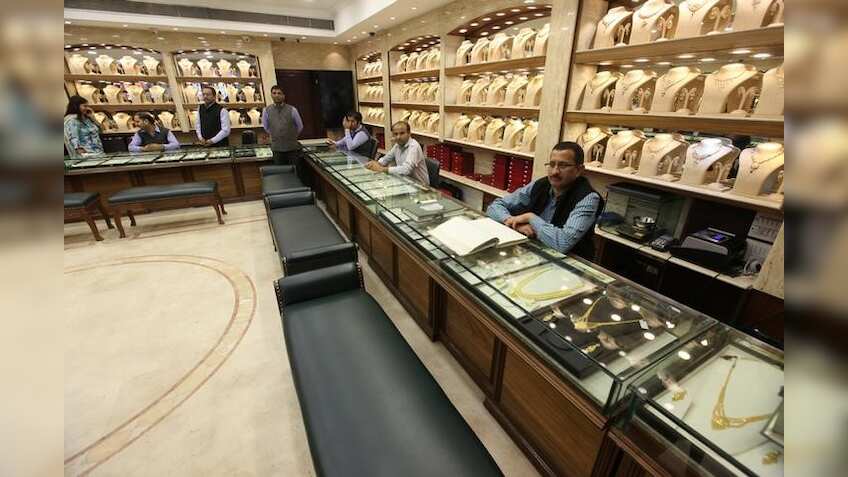 CBI files Rs 1,530 crore cheating case against jewellery firms