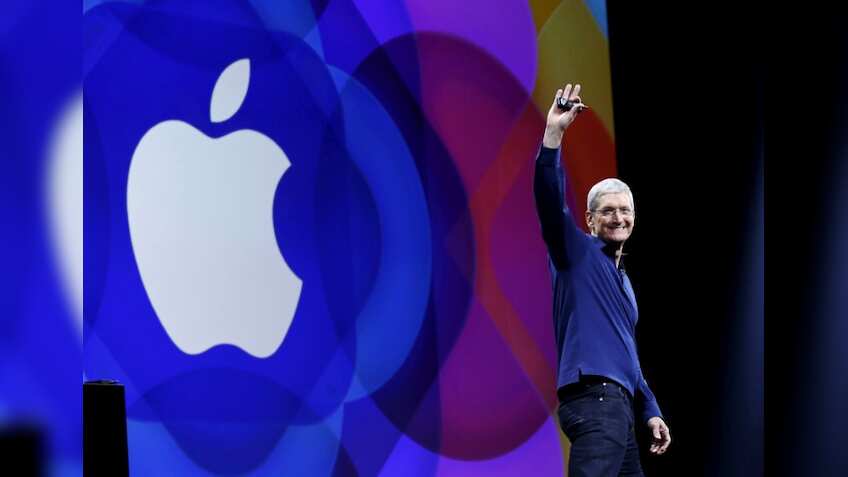 Apple tops $800 billion market cap for first time