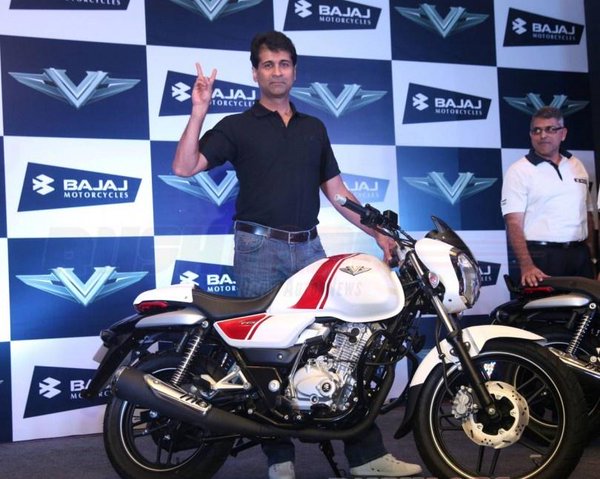 Bajaj Auto hopes to rev up sales in FY18 after bumpy ride