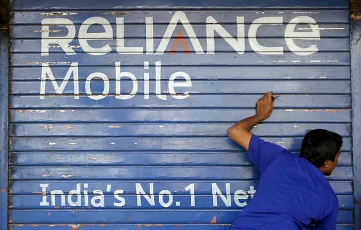 Now Fitch downgrades Reliance Communications, says default a 'real possibility'