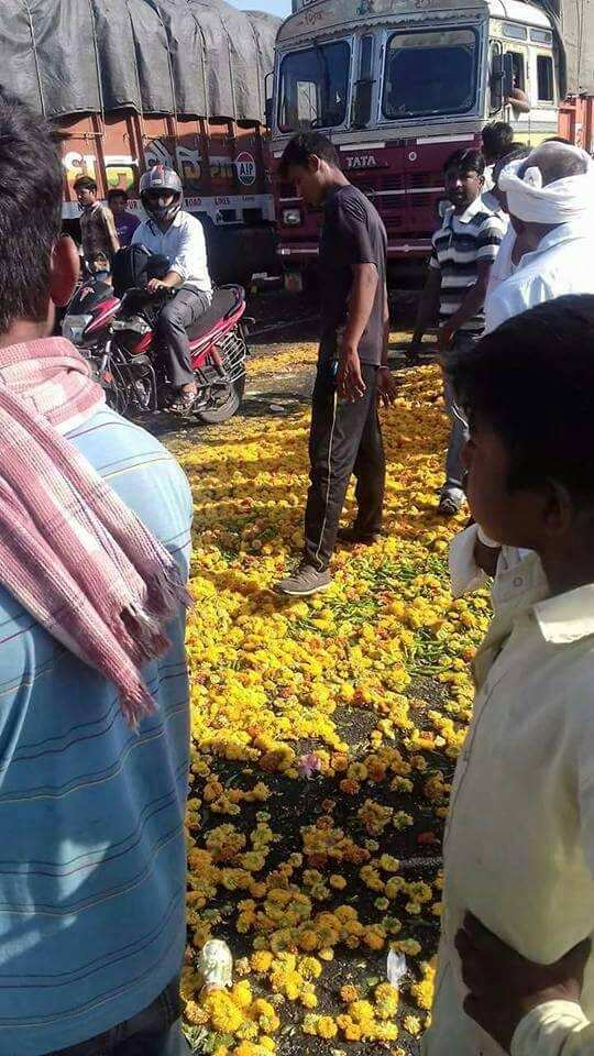 Maharashtra farmers are on strike; seek to block vegetables, milk supply to Mumbai & Pune 