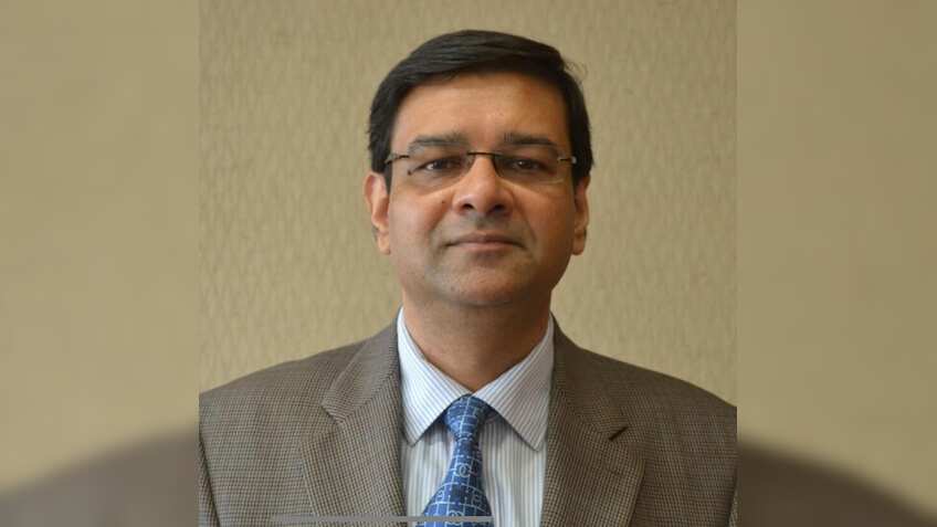 RBI keeps interest rates unchanged but injects money via SLR cut