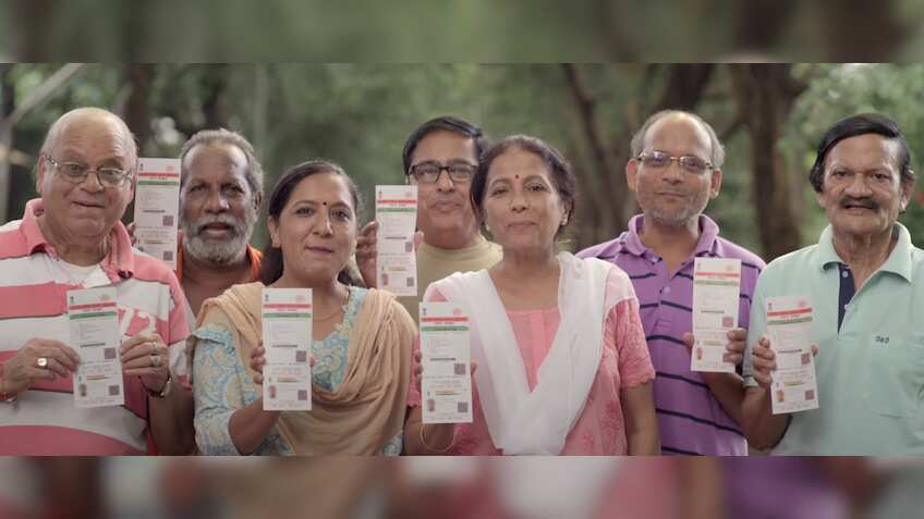 Your bank account and Aadhaar must be linked by December 31, 2017, Government says