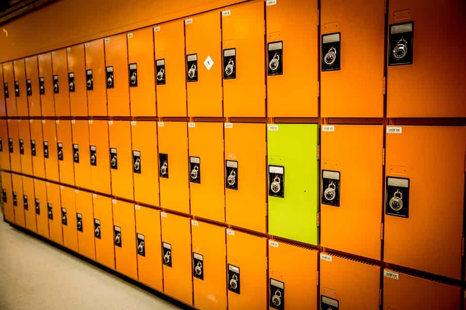Theft of valuables kept in your lockers are not bank's responsibility 