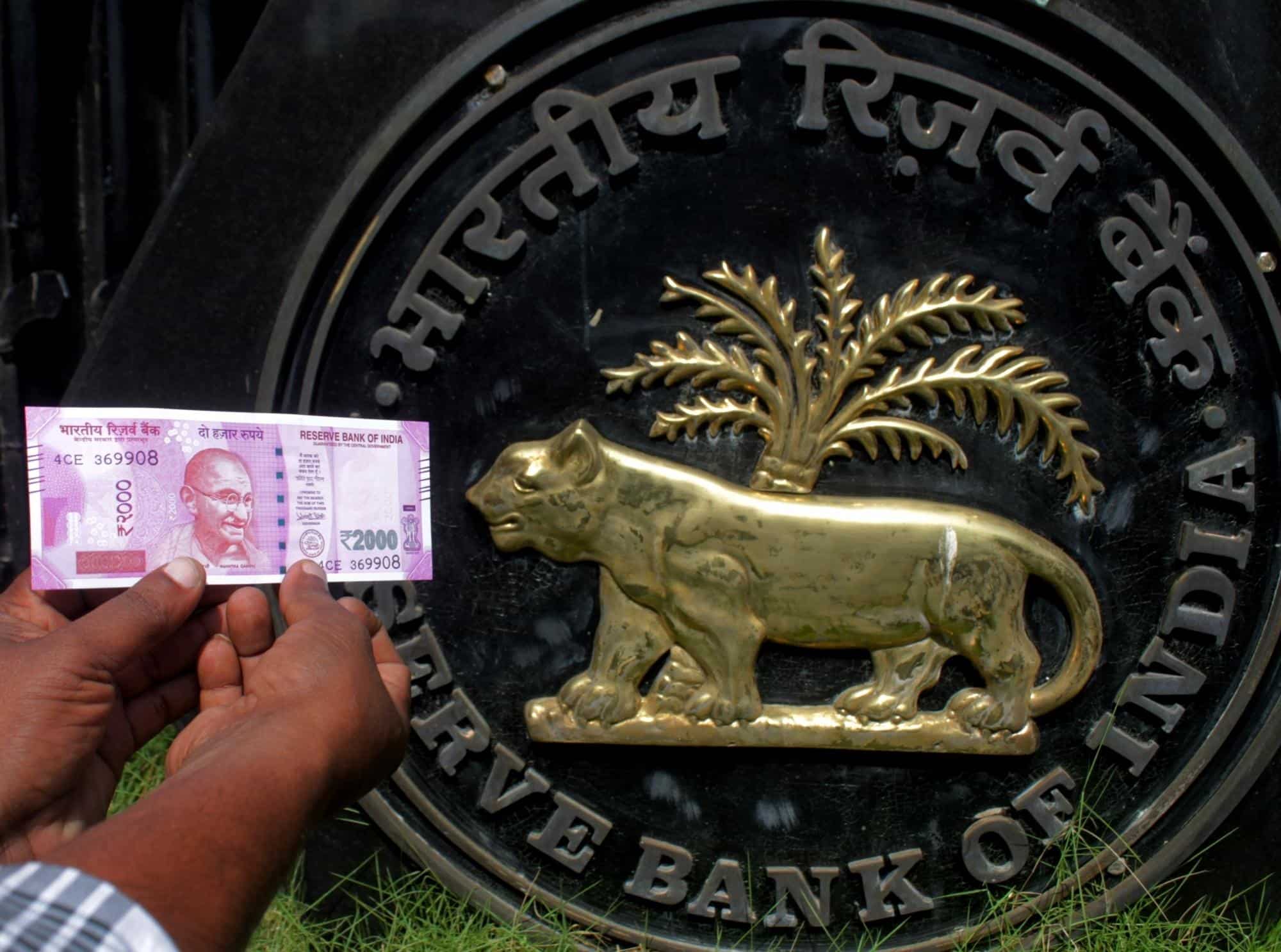 Demonetisation no ground for banking ombudsman to handle complaints: RBI