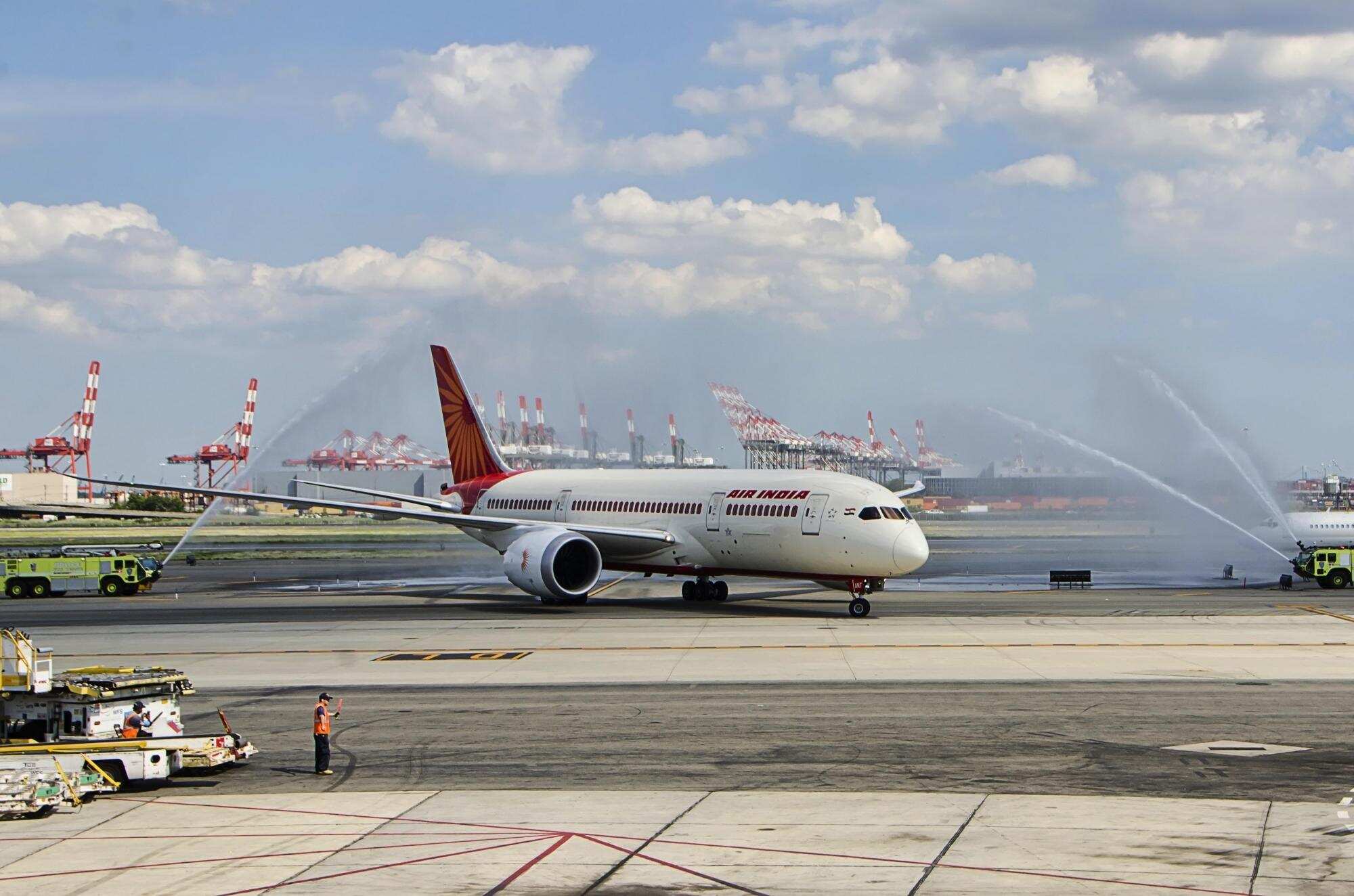 Air India disinvestment: Group of Ministers holds first meeting
