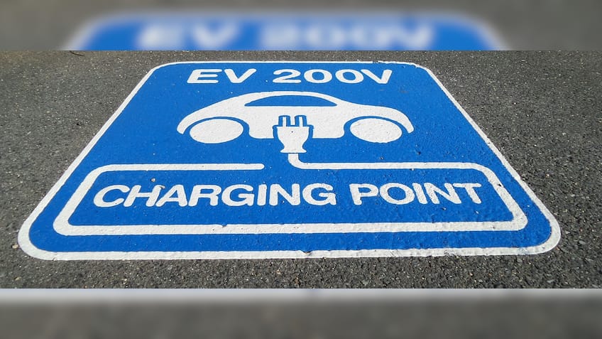 Govt needs to spend about Rs 1.8 lakh crore in electric vehicle infrastructure to meet 2030 target