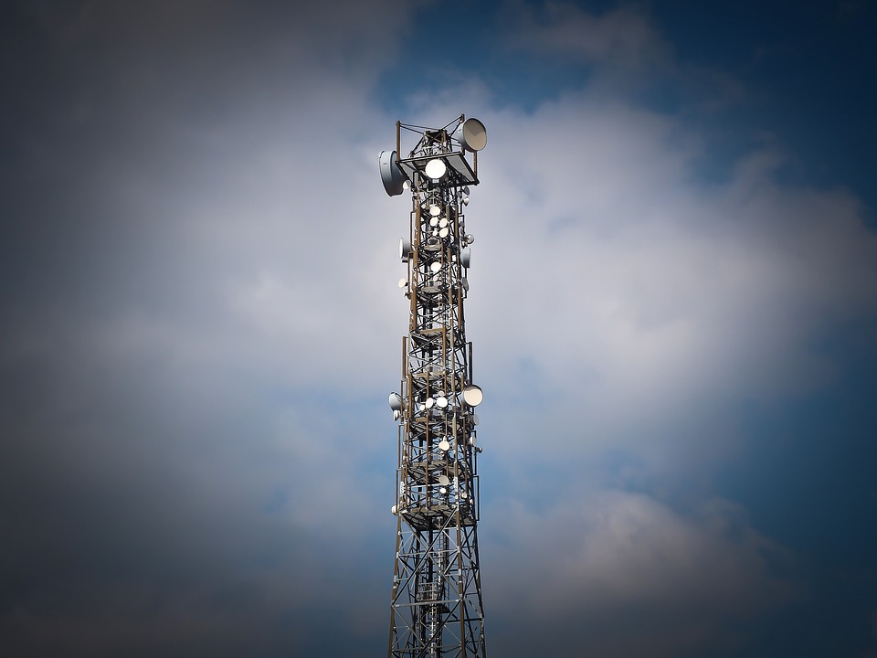 Bharti Airtel, Vodafone top in list of towers exceeding radiation limit