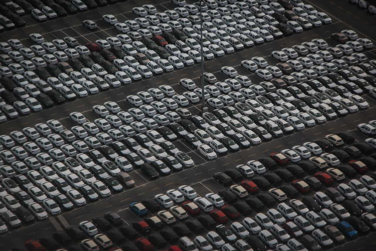 Car sales rise by 15% in post-GST month of July: SIAM