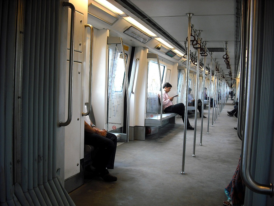 Metro launches WiFi on Blue Line stations