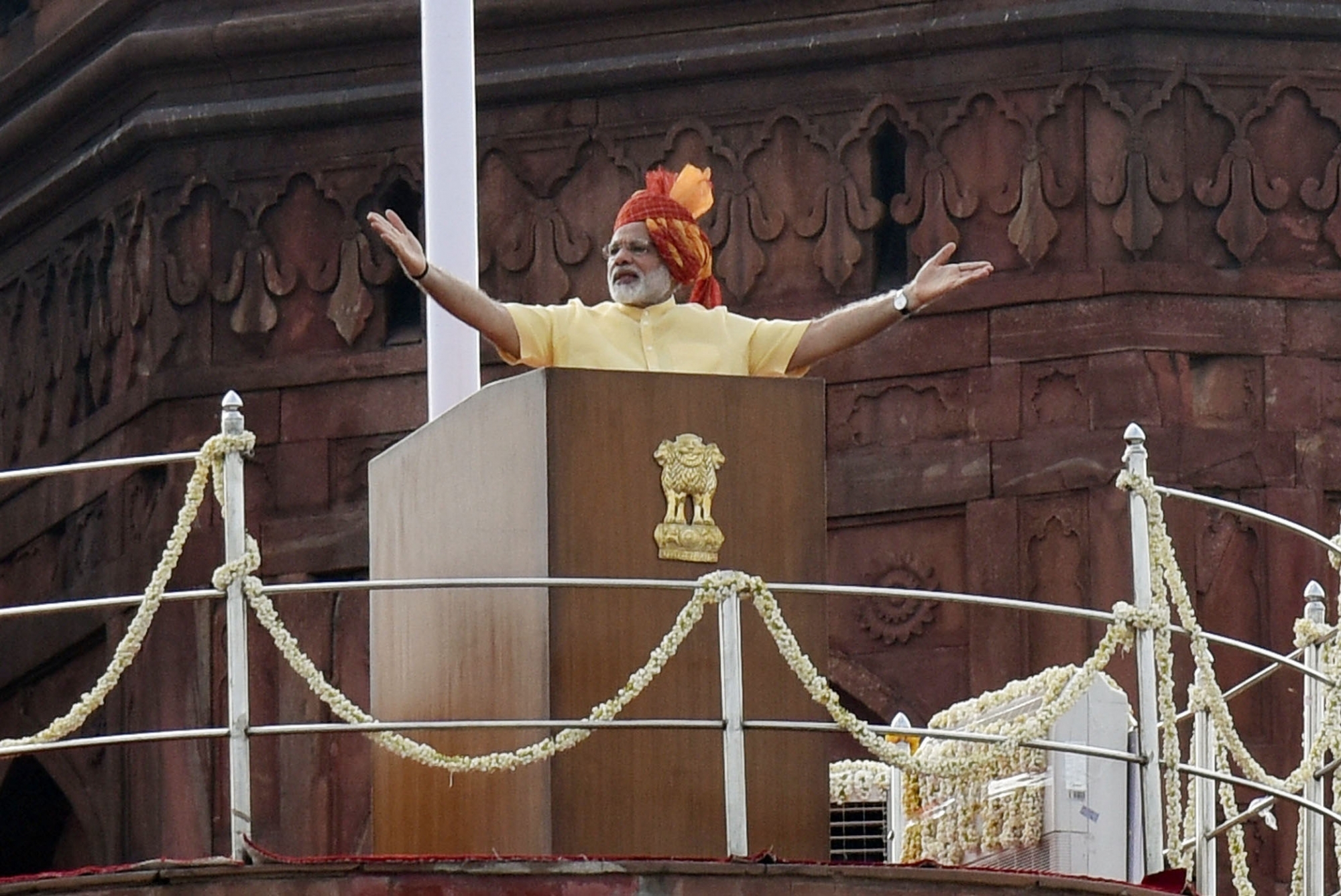 Rs 65,000 crore in 30 crore Jan Dhan accounts: PM Narendra Modi