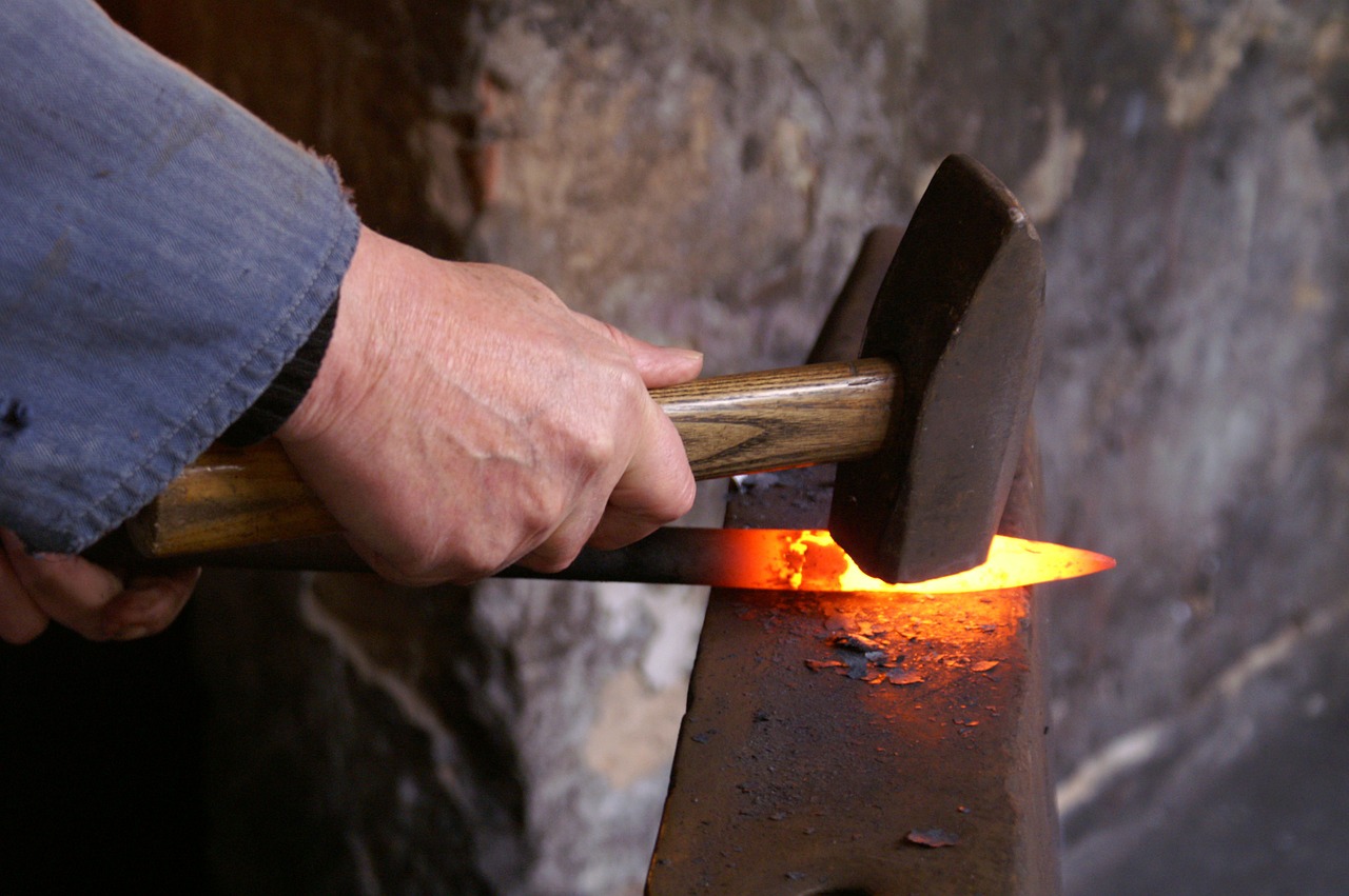 Eight core industries IIP rises 2.4% in July