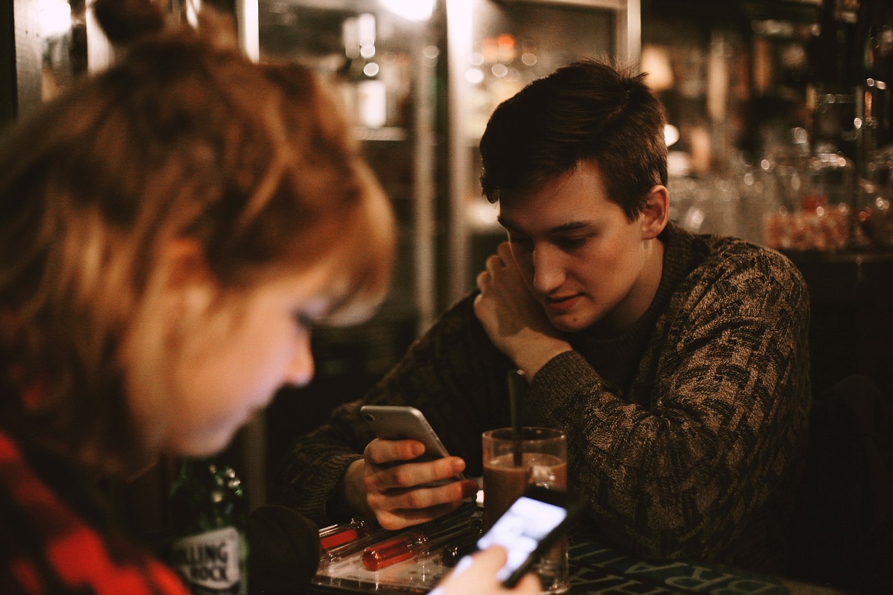Is the SMS making a comeback among messaging apps?