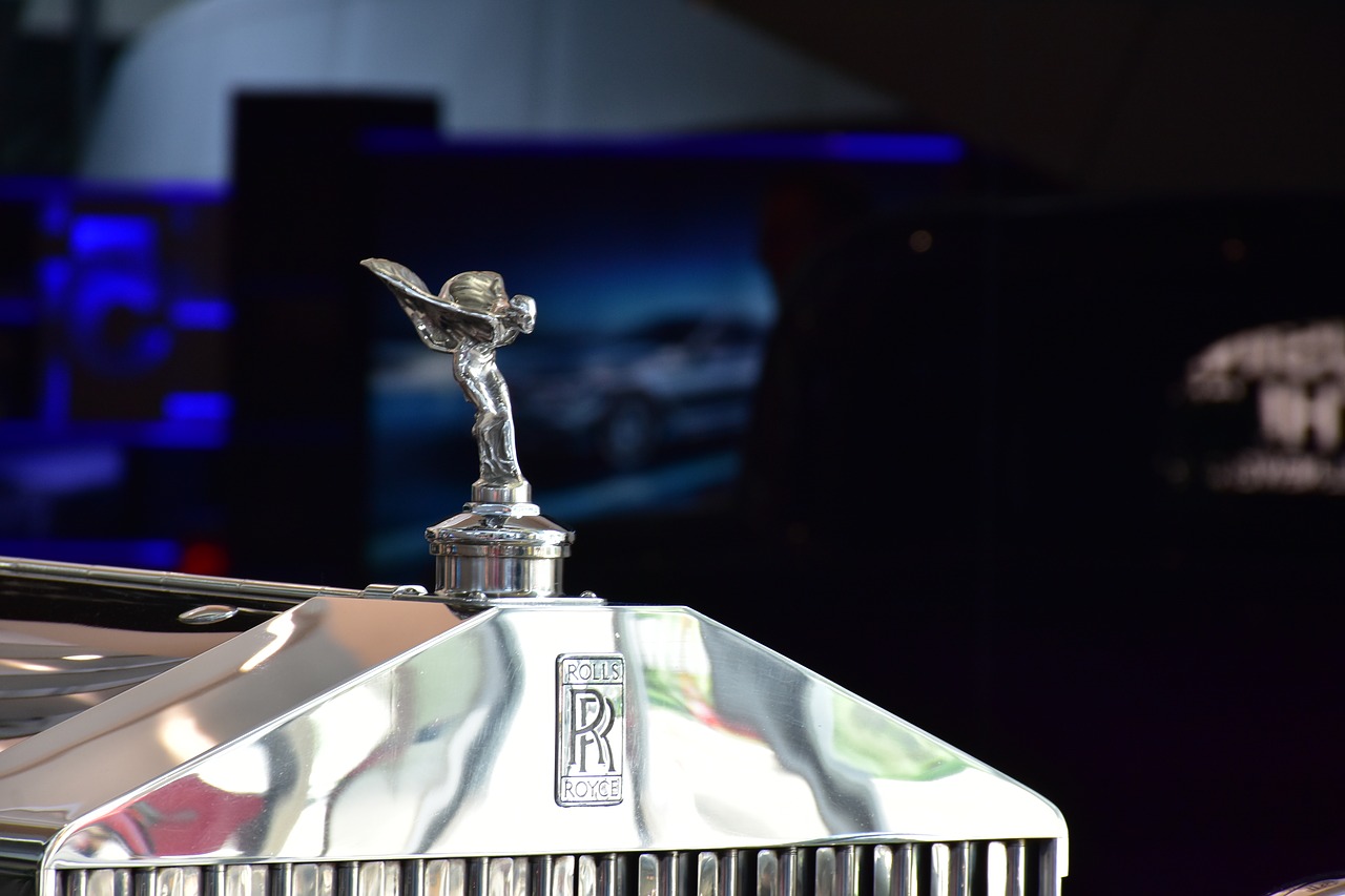 Force Motors announces JV with Rolls-Royce to produce engines; shares jump 5%