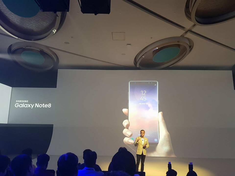 Samsung Galaxy Note 8 sells for Rs 2000 more than Samsung Galaxy S8; What is a better pick?