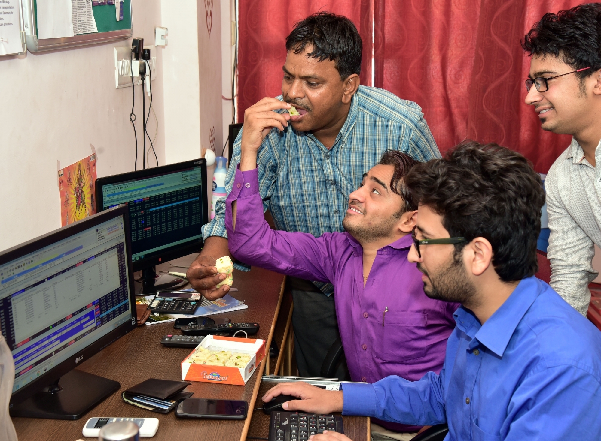 Indian markets follow global cues to open on a higher note on Wednesday