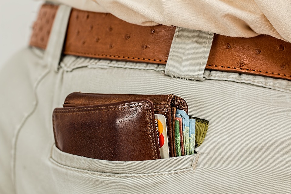 Standard Chartered Bank launches "Ultimate" credit card for Rs 5,000