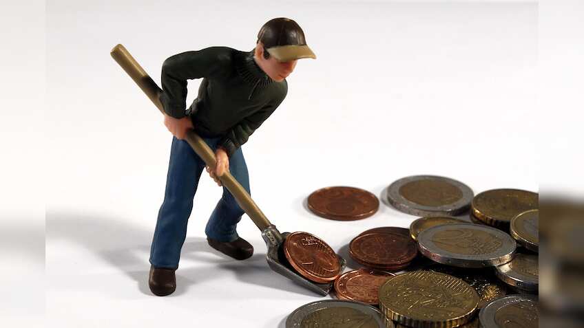 Not RDs or savings account, short-term funds can help you with short-term expenses