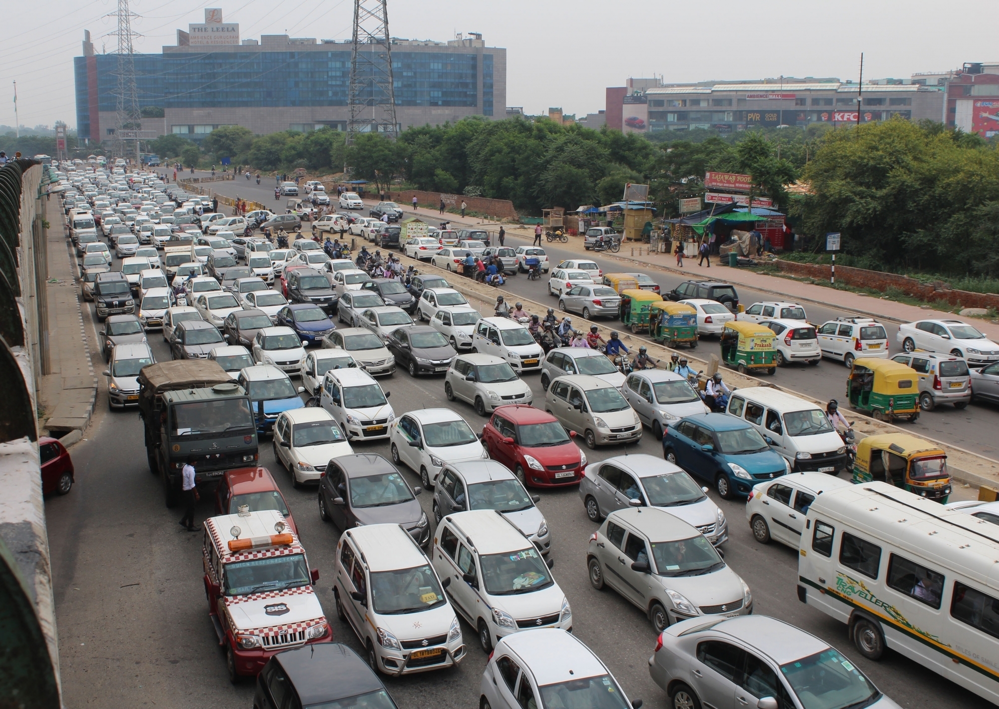 JLL India facilitates JV between Godrej Properties and Royale Builders to develop NH-7