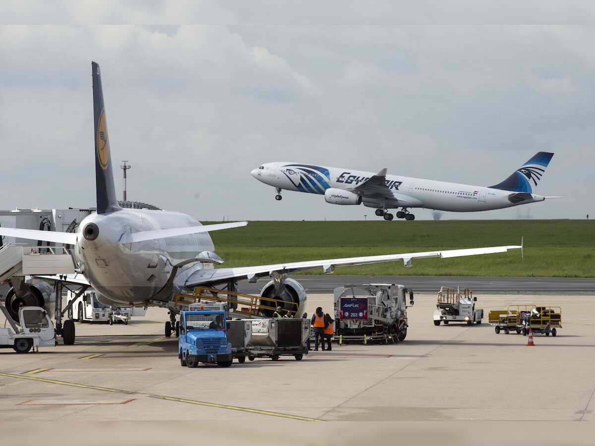 Online travel portals line up freebies to woo
