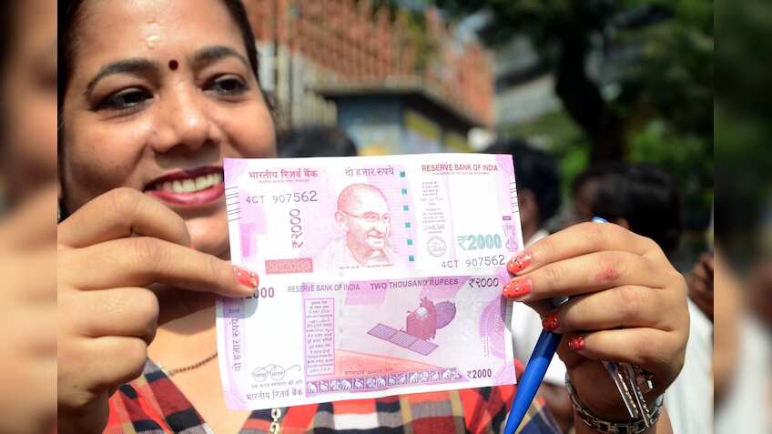 7th Pay Commission: Will govt employees see minimum pay hike of Rs 21,000 from January next year