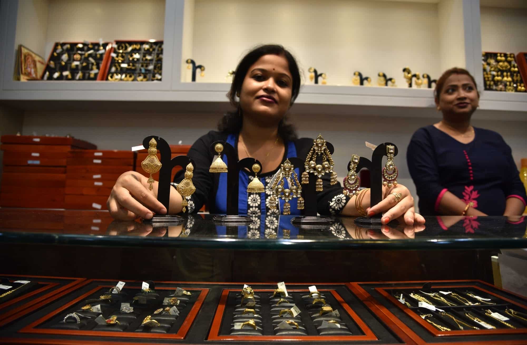 Post GST gold demand drops 25% in India, 3% globally in Q2 FY18