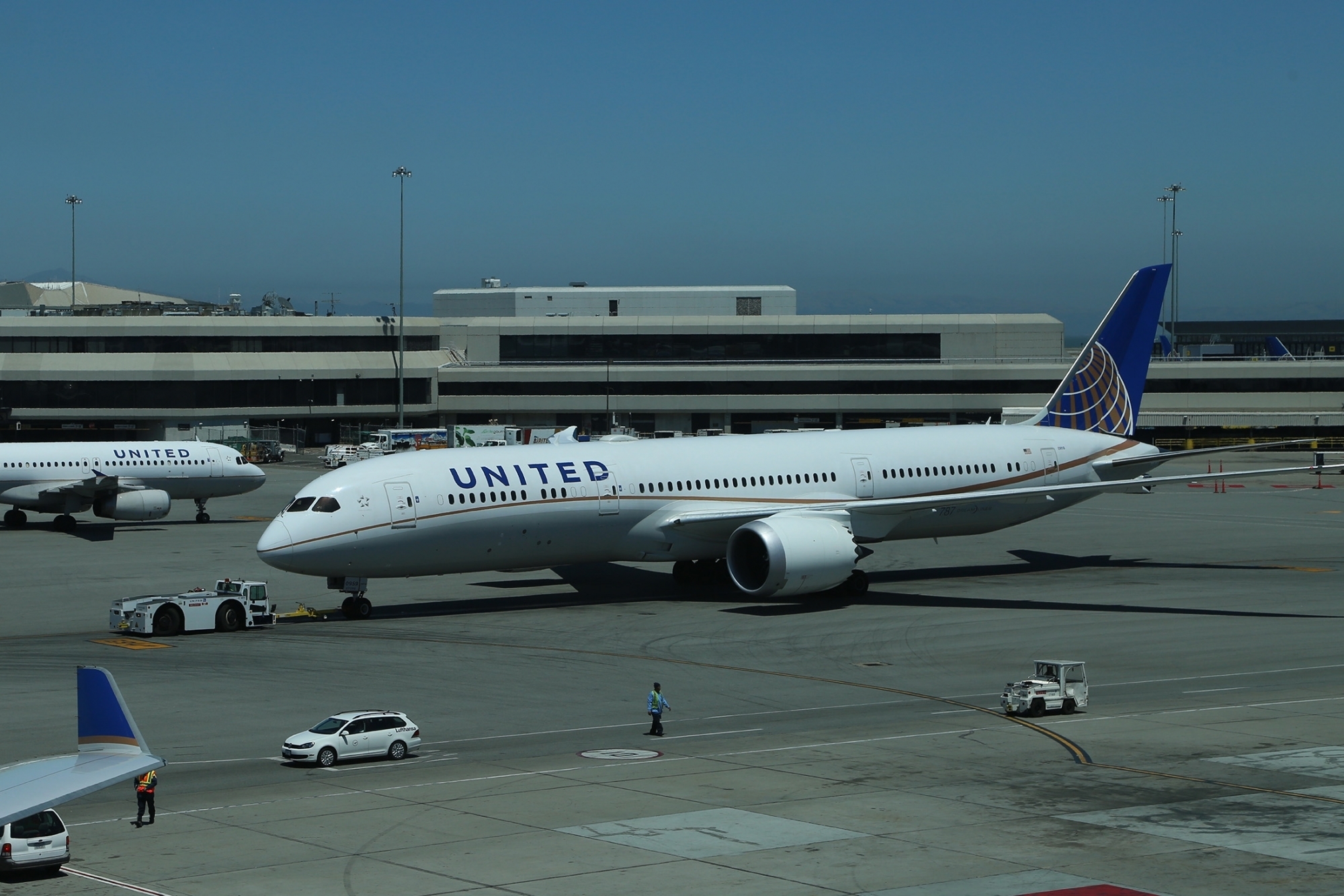 United Airlines halts Newark-Delhi flights on poor air quality