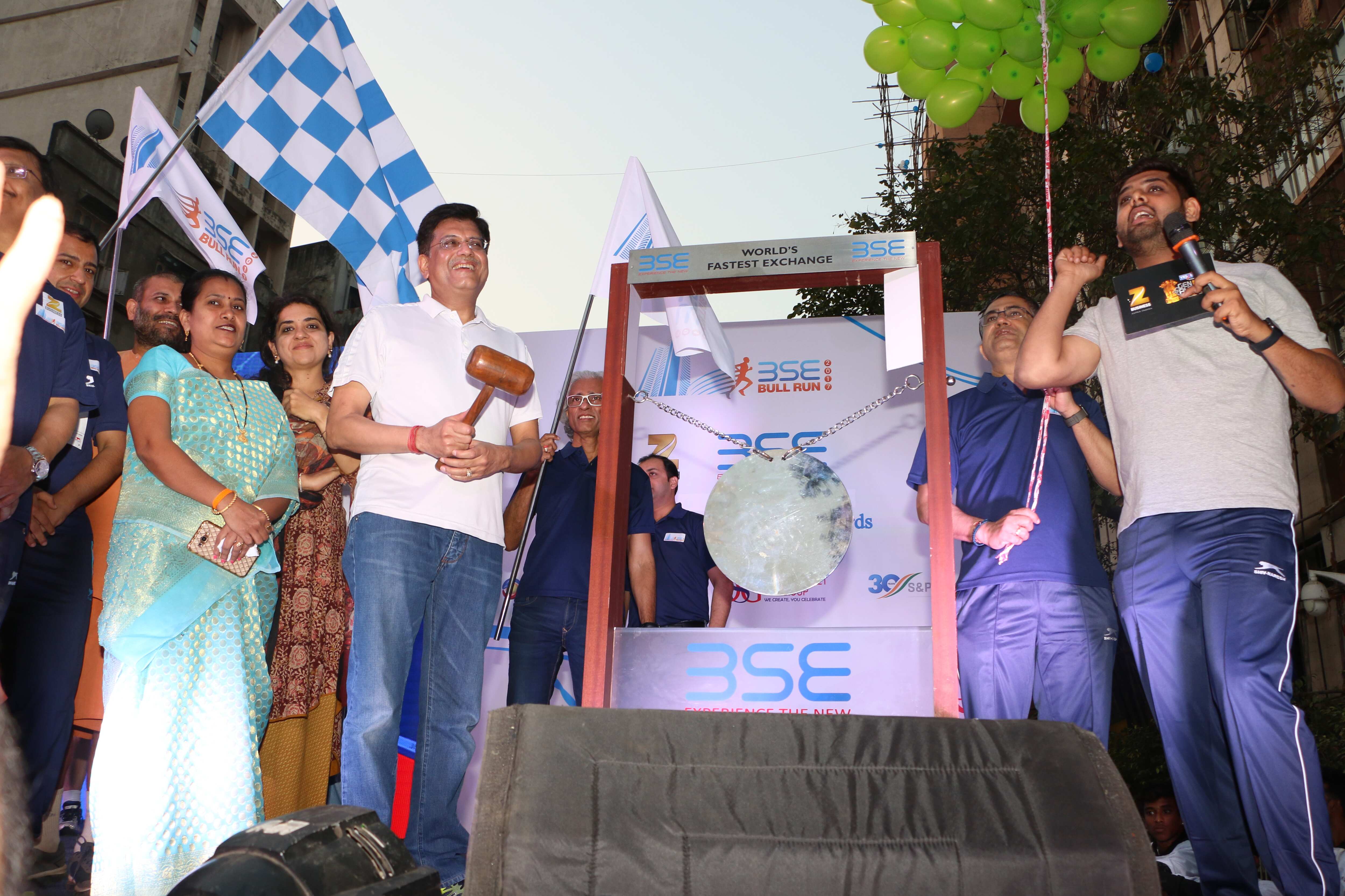 Piyush Goyal ringing the starting bell for the BSE Bull Run 2017.