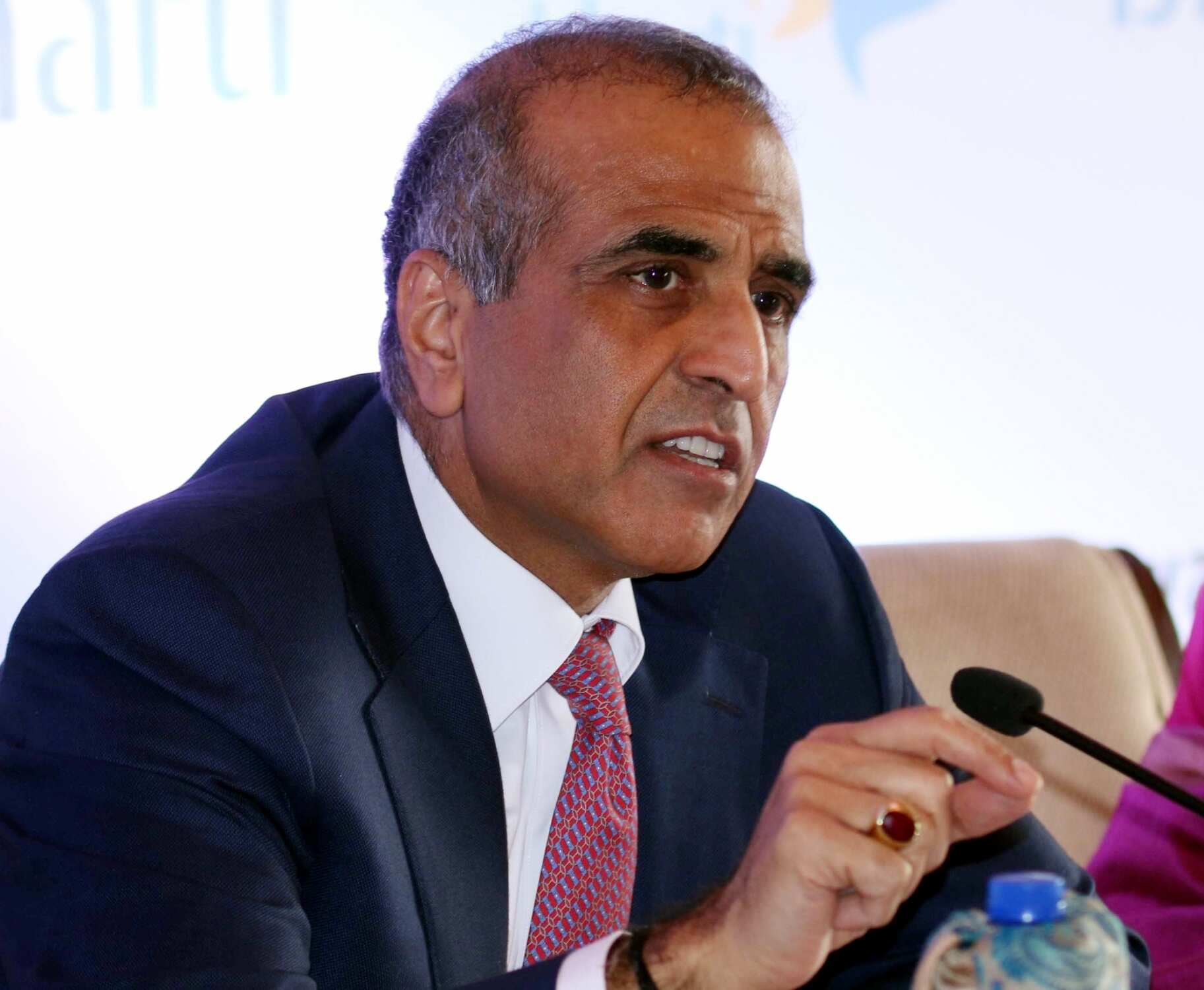 Nearly half of Reliance Communications port-outs being gained by Airtel, says Sunil Bharti