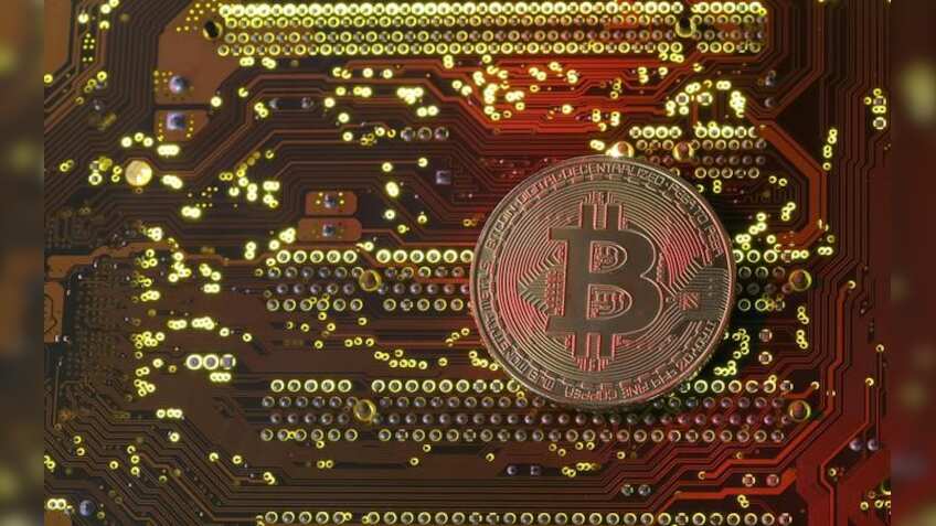 Bitcoin tops $10,000, taking 2017 gains to 940% on BitStamp