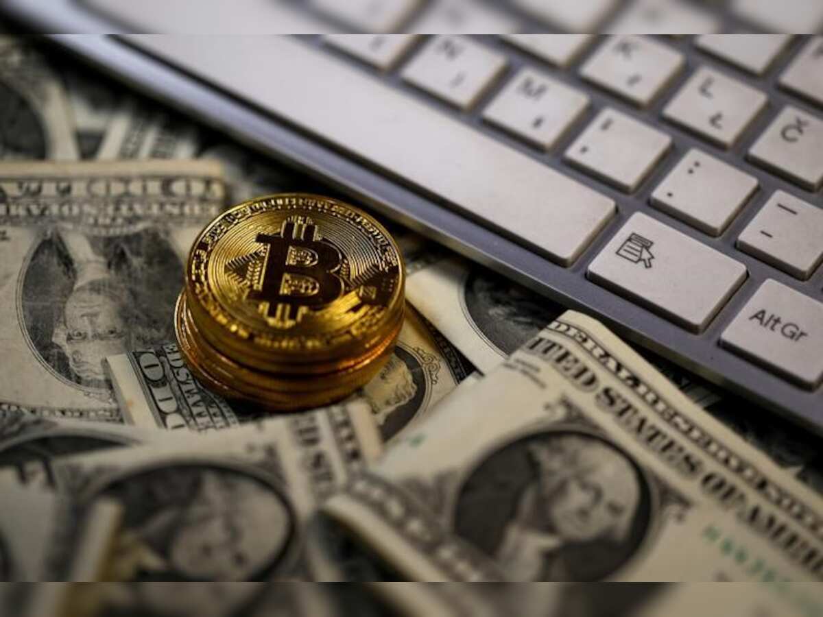 Bitcoin not big enough to threaten world economy,