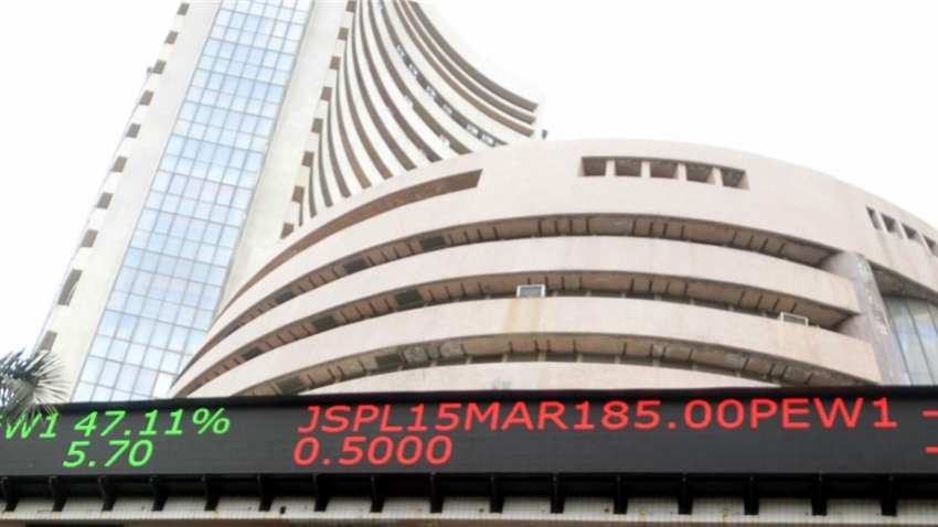 Sensex plunges 453 points on fiscal deficit fears, F&O expiry