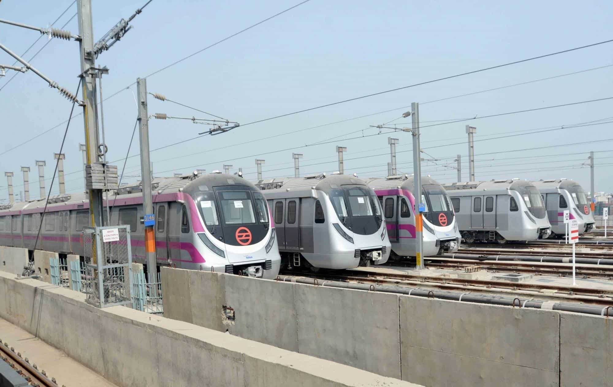 Record 2.4 lakh commuters travel by Hyderabad Metro on Sunday