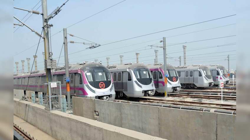Record 2.4 lakh commuters travel by Hyderabad Metro on Sunday