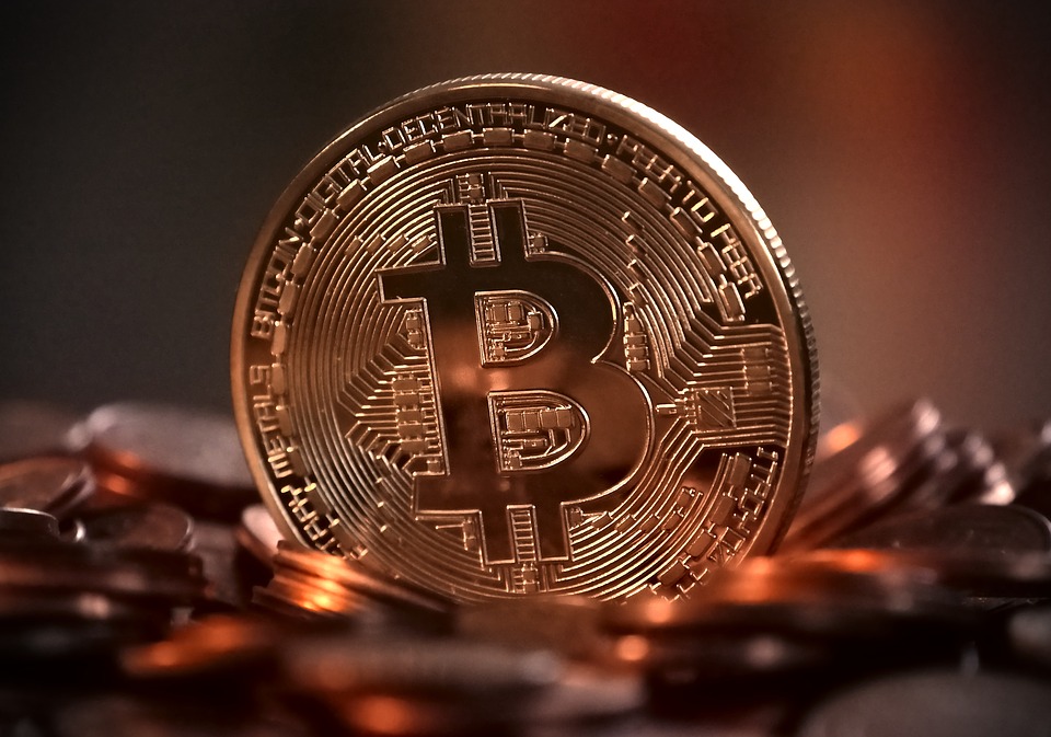 Google gives real time currency status, conversions to Bitcoin