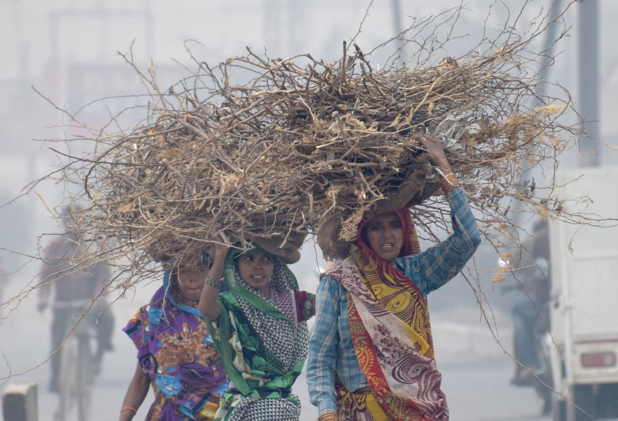 Female workers decline, comprise only one fourth of