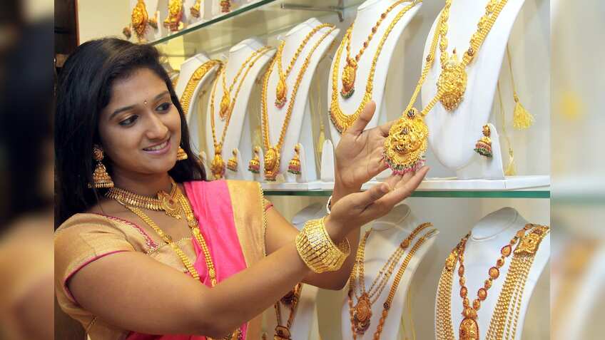 Gold, silver investment demand flat in 2018