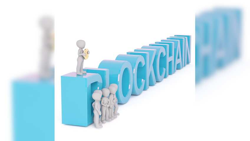 Litecoin tumbles after its founder sold out all his shares