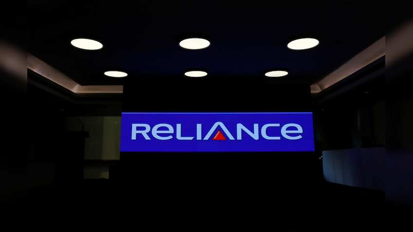 RCom shares extend rally; zoom over 25%