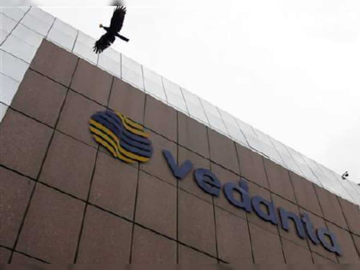 Vedanta urges govt to resolve retrospective tax issues