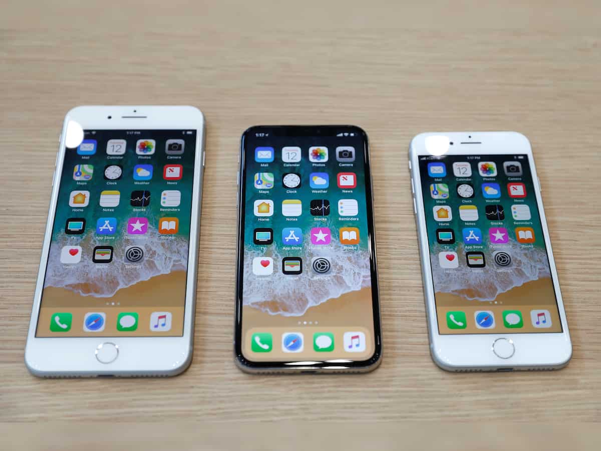 iPhone software update spotlights Apple secrecy on battery