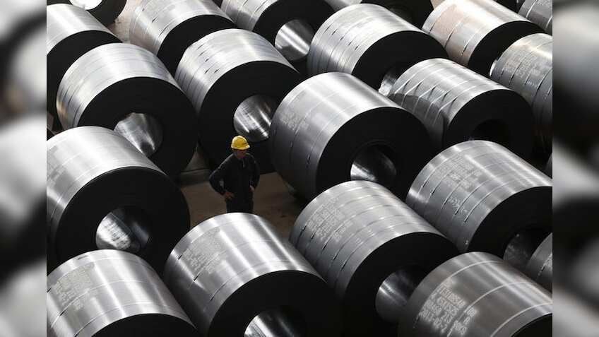 Steel prices remain subdued in thin trade